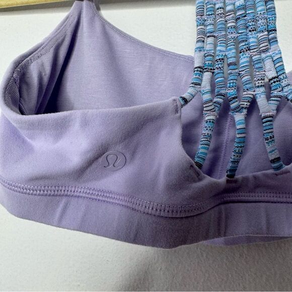 Lululemon lavender sport bra size 8 - Picture 3 of 5